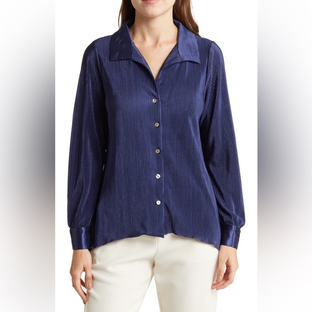 Chenault Rib Knit Button-Up Top size small navy - DC - Picture 3 of 3
